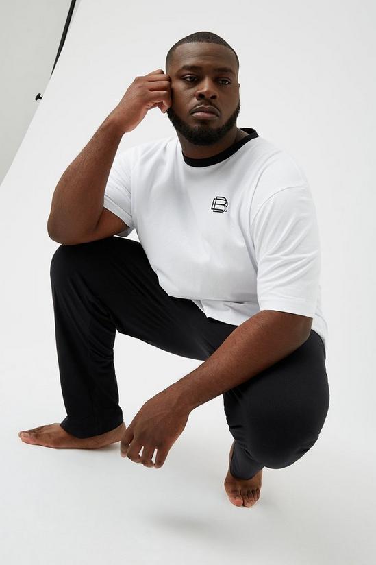 Burton Plus Relaxed T-Shirt and Joggers 2