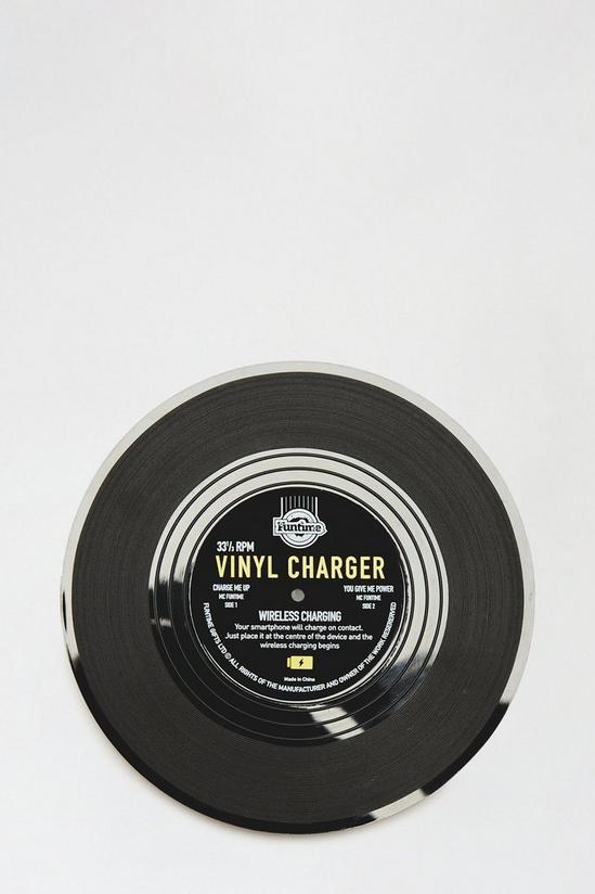 Burton Vinyl Phone Charger -10w 2