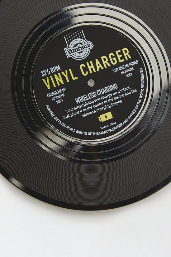 Burton Vinyl Phone Charger -10w 3