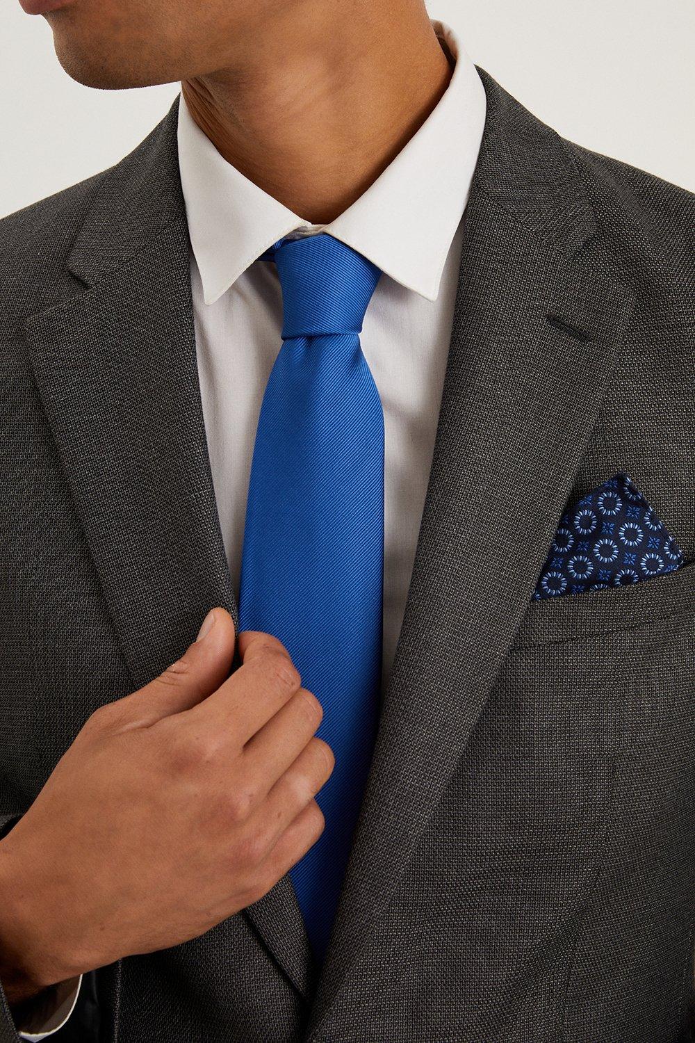 Mens Tie With Printed Pocket Square